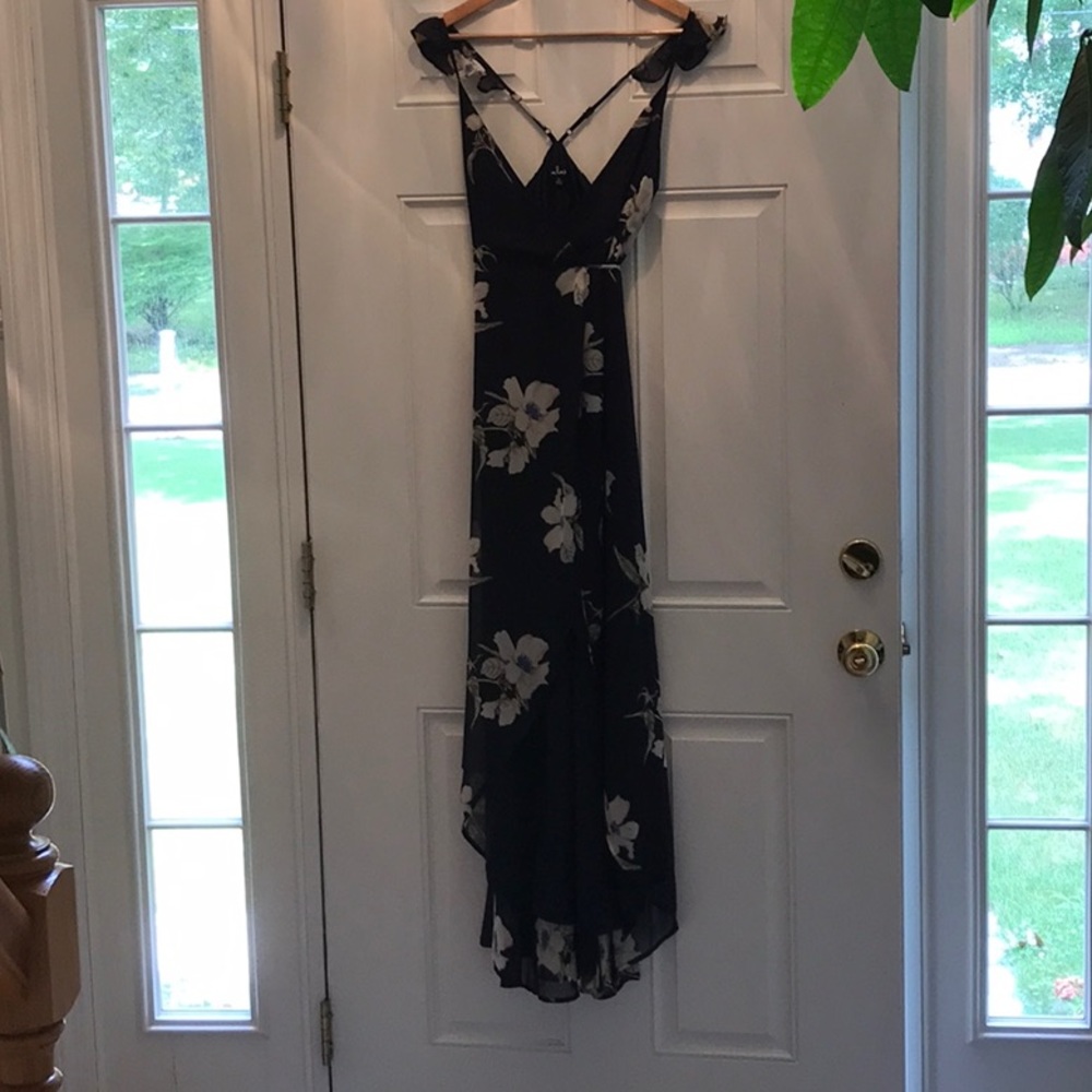 LuLu wrap dress size small